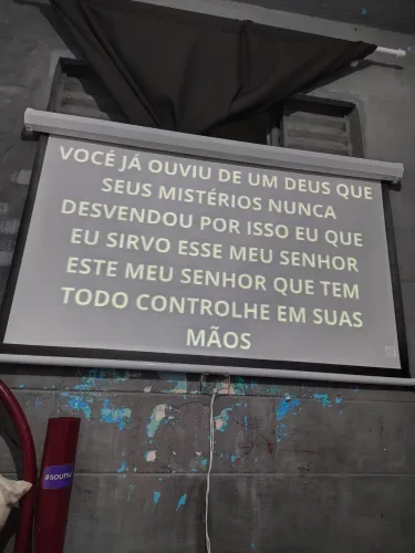 Vende se Projetor e Telão Completo