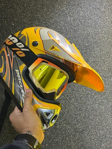 Capacete Pro Tork + Óculos de Motocross Tamanho 58
