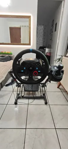 Volante + câmbio Longitech + suporte SGT Extreme Simracing