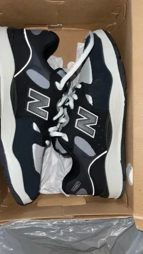 TÊNIS NEWBALANCE 
