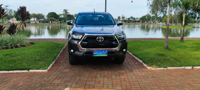 Toyota Hilux CD SRV 4X4 2.8 TDI Diesel Aut. 2024