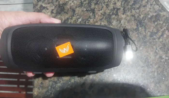 Caixa de som Bluetooth NOVA NA CAIXA