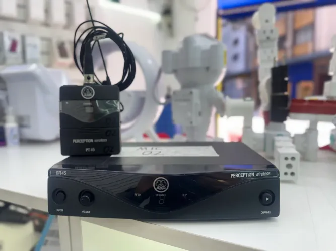 Vendo receptor akg sr45 perfeito estado.