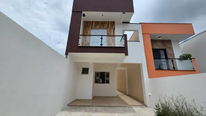 Imóvel para venda possui 104 metros quadrados com 3 quartos em Parque Rizzo - Cotia - SP