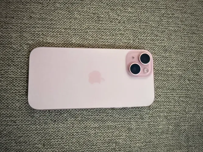 iPhone 15 128GB rose