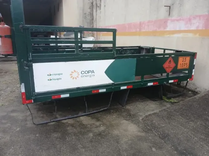 Gaiola (carroceria) para acondicionar até 160 cilindros de gás P13