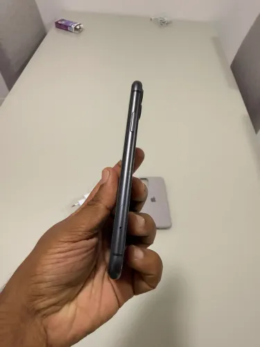 iPhone 11