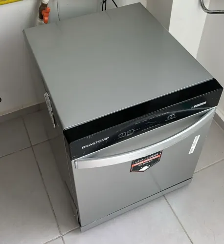 Lava-Louças Brastemp 8 Serviços Compacta Prata 110V