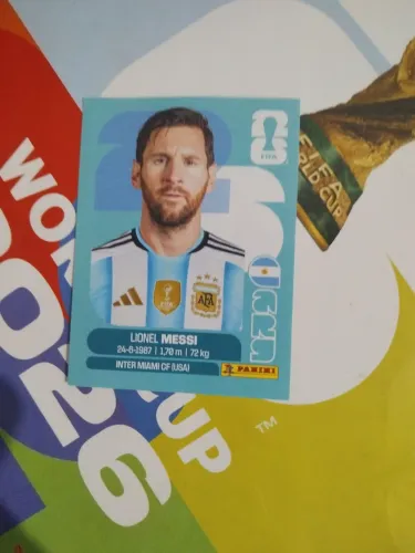 Figurinha normal do Messi 70 reais
