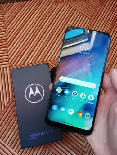 Celular Moto One Fusion 128GB Completo