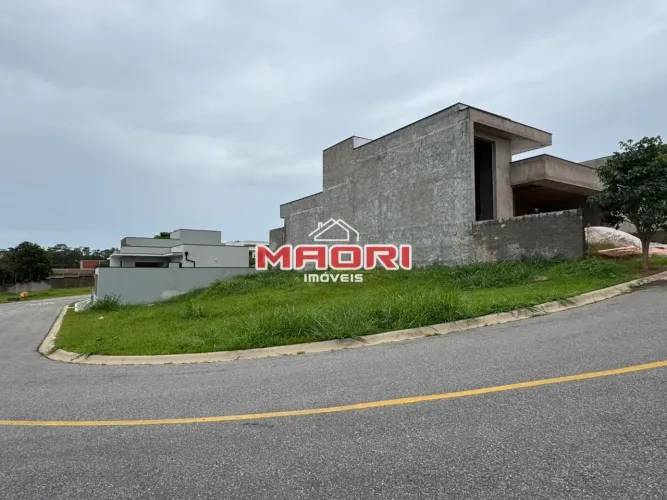 Terreno à venda no Condomínio Colline di Parma em Valinhos