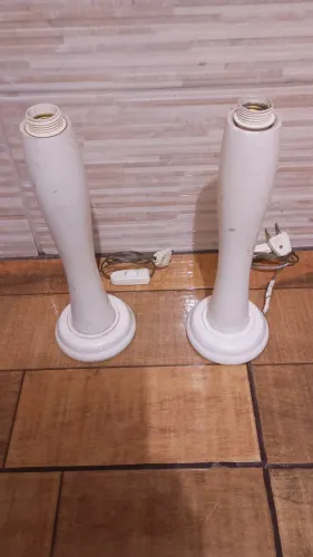 Par base para abajur de madeira altura 37 cm - funcionando