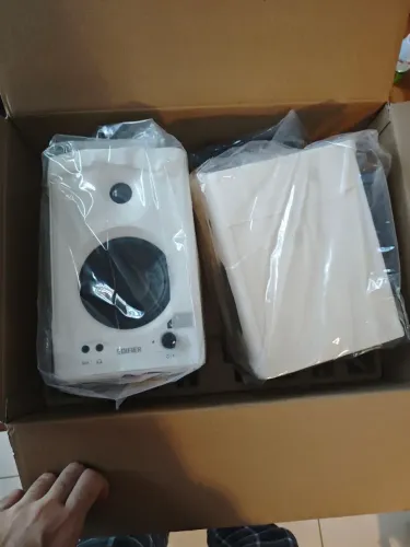 Monitores de áudio edifier MR4 NOVOS