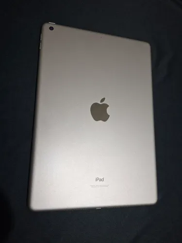iPad (9.ª Geração) 64GB - Excelente Estado.