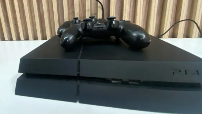 PlayStation 4 Plus 1T