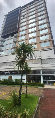 Sala comercial semi mobiliada com 28m2 em SÃO JOSÉ - SC