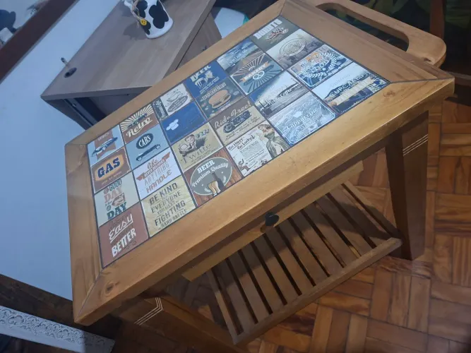 Mesa tramontina com azulejos
