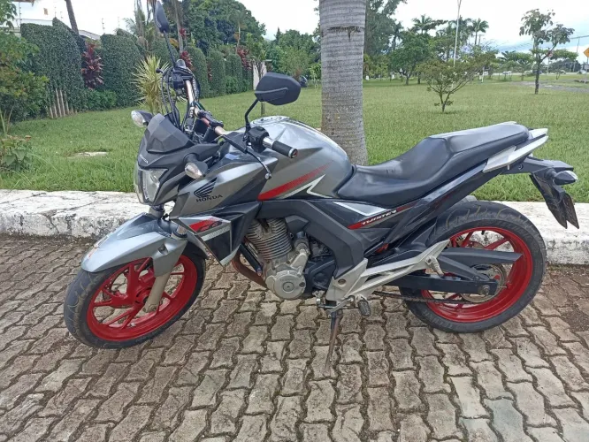 Honda vendo ou troca 
