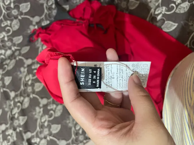 Vestido SHEIN vermelho 