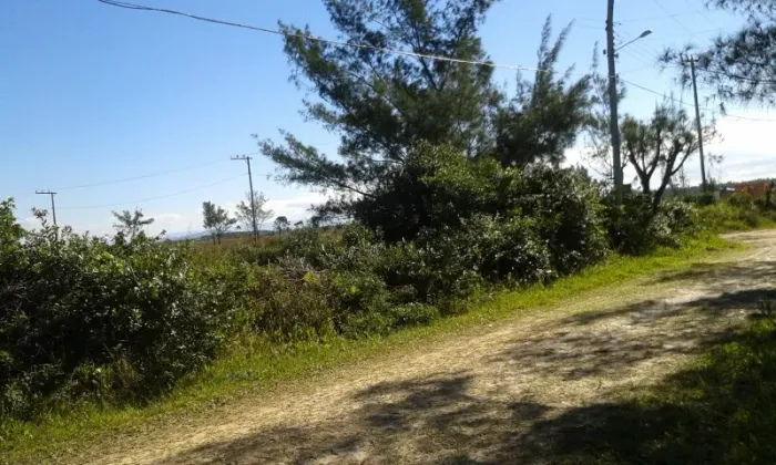 TERRENO 300M2 PRÓXIMO A PRAIA