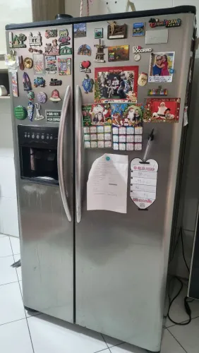 Geladeira Electrolux side by side