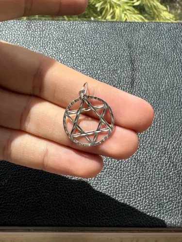 Pingente estrela de Davi prata 925
