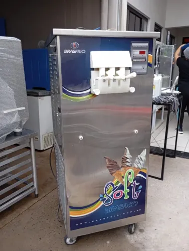 Sorveteira Italianinha Brasfrio