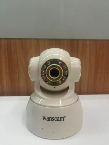 Câmera IP Wi-Fi Wanscam, gira 360°, visão noturna, completa