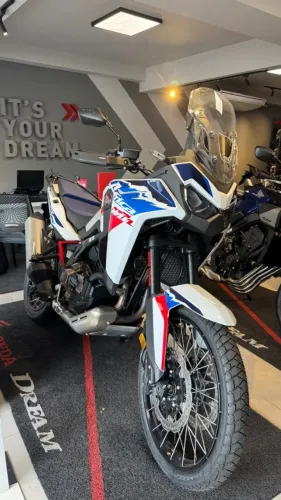 NOVA CRF 1100L AFRICA TWIM DCT ES A PRONTA ENTREGA