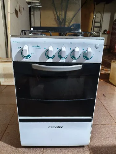 Fogão Esmaltec 4 bocas usado