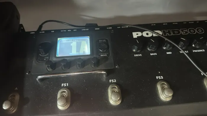 Vendo pedaleira POD HD500