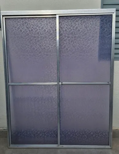 BOX PARA BANHEIRO EM ACRÍLICO