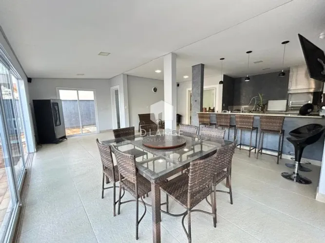 Casa à venda no condomínio Villa Franca em Paulínia - SP