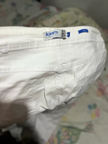 Calça branca nova