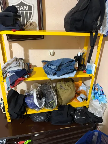 Prateleira de aço
