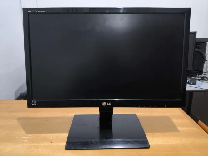 Monitor LG 19 Led e1960 - São Carlos