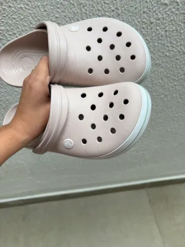 Crocs 37 w8