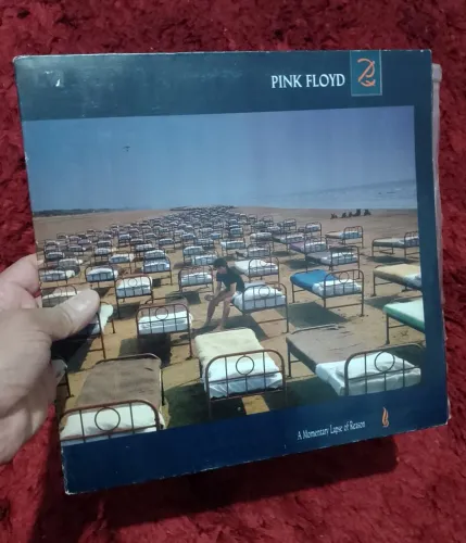LP - Pink Floyd - A Momentary Lapse of Reason - (1987)