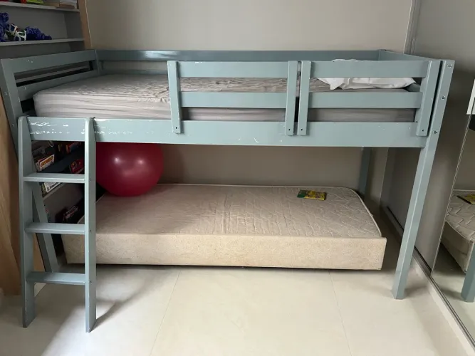 Cama solteiro alta
