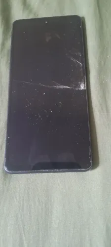 Celular sansung s20fe com tela quebrada bom pra quem concerta