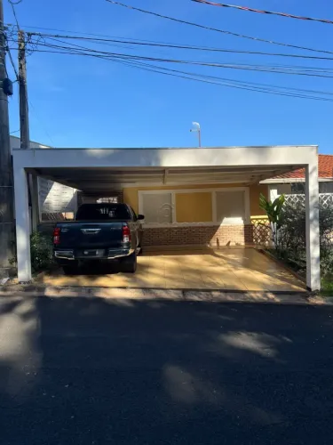 Casa em Condomínio | 3 Quartos | 1 Suíte | 2 Vagas | 120m²