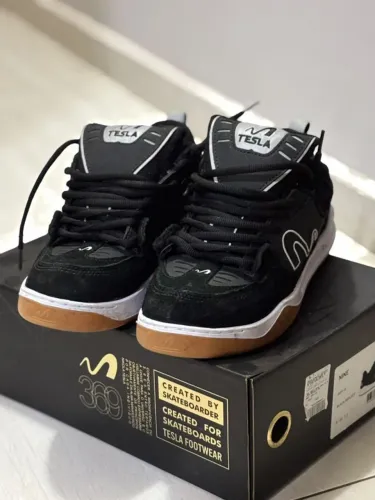 Tênis Tesla Nine Black Reflect Tamanho 40