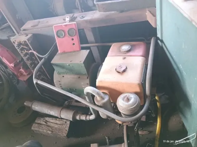 Motor estacionário IN50 com gerador Bambozzi 110 - 220, 2,5 KVA