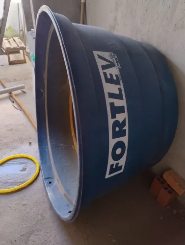 Caixas d'Água Usadas - 1.000 L e 310 L