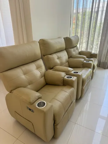 4 Poltronas ELÉTRICAS CINEMA RECLINÁVEL COURO LEGÍTIMO CREME