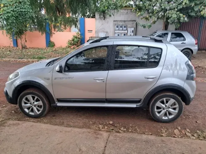 Renault Sandero Stepway Hi-flex 1.6 16V 5P Aut. 2014