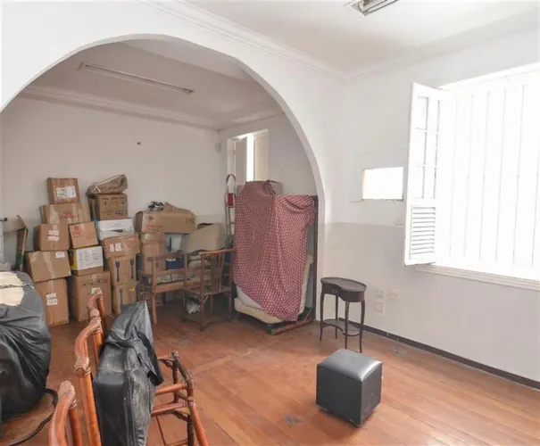 Oportunidade Única em Vila Isabel: Casa Comercial com mais de 500m2 em localização estraté