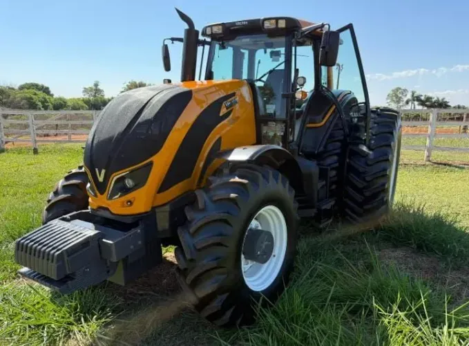 Trator Valtra BH 194 2024
