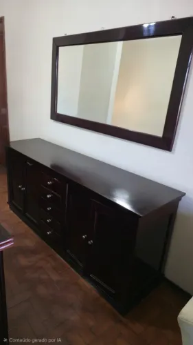 Guarda-Louças com 4 Portas, 5 Gavetas e Espelho