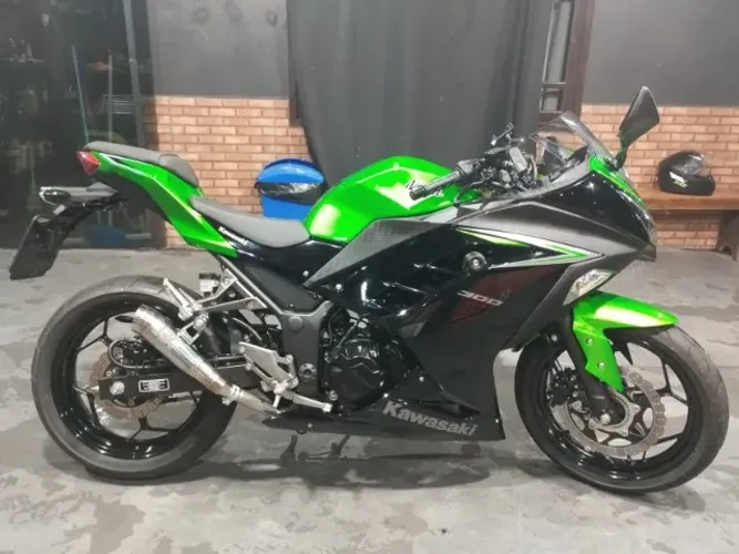 Ninja 300 2023 Único dono